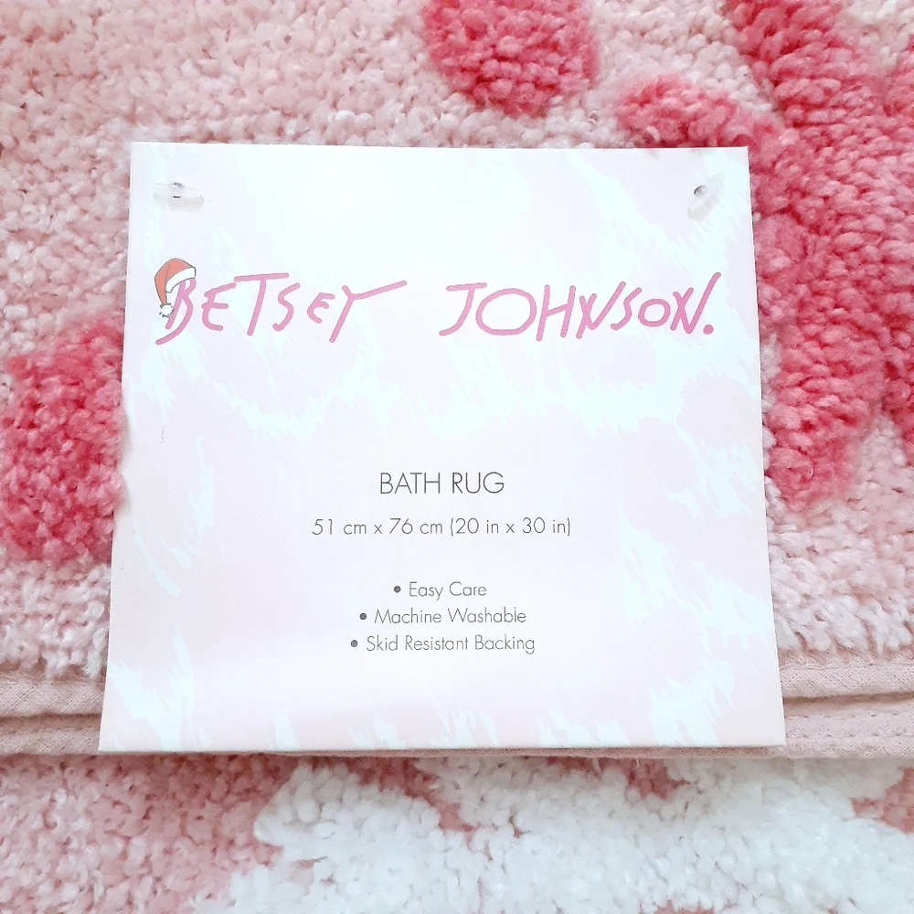 New! Betsey Johnson Pink Snowman Bath Rug